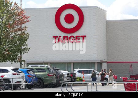 Muncy, Stati Uniti. 7 settembre 2025. Il logo Target Bullseye è visibile in un negozio Target a Muncy, Pa. Il 7 settembre 2025. (Foto di Paul Weaver/Sipa USA) credito: SIPA USA/Alamy Live News Foto Stock