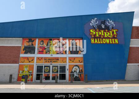 Muncy, Stati Uniti. 7 settembre 2025. Il logo Spirit Halloween è visibile all'esterno di un ex negozio Best Buy. Credito: SOPA Images Limited/Alamy Live News Foto Stock