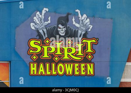 Muncy, Stati Uniti. 7 settembre 2025. Il logo Spirit Halloween è visibile all'esterno di un ex negozio Best Buy. Credito: SOPA Images Limited/Alamy Live News Foto Stock