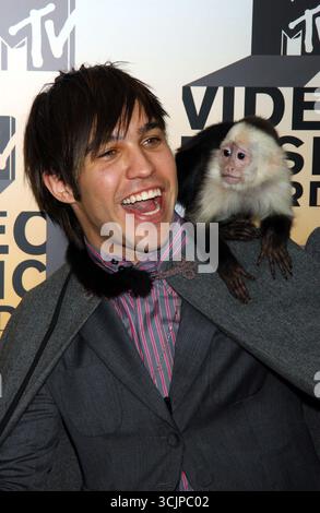 Pete Wentz arriva agli MTV Video Music Awards 2006 del 2006, tenutosi presso la radio City Music Hall di New York City - 31 agosto 2006 Foto Stock