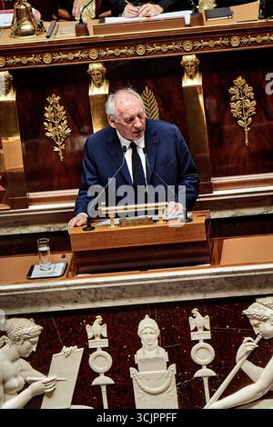 Parigi, Francia. 16 febbraio 2023. Il primo Ministro Francois Bayrou pronuncia un discorso di politica generale prima di un voto di fiducia, durante la sessione straordinaria dell'8 settembre 2025, all'Assemblea nazionale francese - 16/02/2023 - Francia/Parigi - Antonin Burat/le Pictorium credito: LE PICTORIUM/Alamy Live News Foto Stock