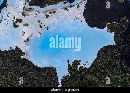 Vista aerea della Blue Lagoon Spa con acque geotermiche in Islanda Foto Stock