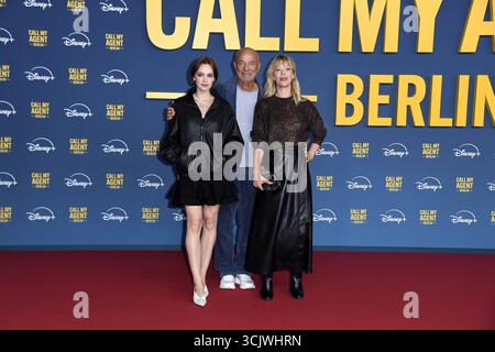 Emilia Schüle, Heiner Lauterbach und Heike Makatsch bei der Weltpremiere von Disney Original serie Call My Agent Berlin in Berlin AM 08.09.2025 *** Emilia Schüle, Heiner Lauterbach e Heike Makatsch alla prima mondiale della serie originale Disney Call My Agent Berlin a Berlino l'08 09 2025 Foto Stock