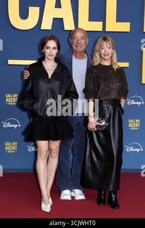 Emilia Schüle, Heiner Lauterbach und Heike Makatsch bei der Weltpremiere von Disney Original serie Call My Agent Berlin in Berlin AM 08.09.2025 *** Emilia Schüle, Heiner Lauterbach e Heike Makatsch alla prima mondiale della serie originale Disney Call My Agent Berlin a Berlino l'08 09 2025 Foto Stock
