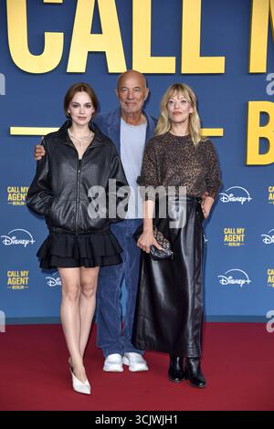 Emilia Schüle, Heiner Lauterbach und Heike Makatsch bei der Weltpremiere von Disney Original serie Call My Agent Berlin in Berlin AM 08.09.2025 *** Emilia Schüle, Heiner Lauterbach e Heike Makatsch alla prima mondiale della serie originale Disney Call My Agent Berlin a Berlino l'08 09 2025 Foto Stock