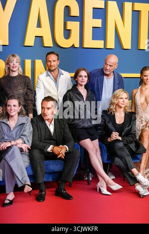 abb Karin Hanczewski, Lucas Gregorowicz, Frederick Lau und Heiner Lauterbach zu Gast auf dem roten Teppich bei der zur Deutschlandpremiere des Kino Films CHIAMA IL MIO AGENTE BERLIN im Kino Collosseum am 08.09.2025 a Berlino Deutschland *** abb Karin Hanczewski, Lucas Gregorowicz, Frederick Lau e Heiner Lauterbach come ospiti alla MIA prima rappresentazione del cinema tedesco al 2025 al Collosseum DI Berlino 08 DI Berlino Foto Stock