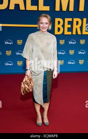 abb Anna Maria Muehe zu Gast auf dem roten Teppich bei der zur Deutschlandpremiere des Kino Films CHIAMA IL MIO AGENTE BERLIN im Kino Collosseum AM 08.09.2025 a Berlino Berlino Germania *** abb Anna Maria Muehe come ospite sul Red carpet alla prima tedesca del film CHIAMA IL MIO AGENTE BERLIN al cinema Collosseum l'8 settembre 2025 a Berlino Germania Foto Stock