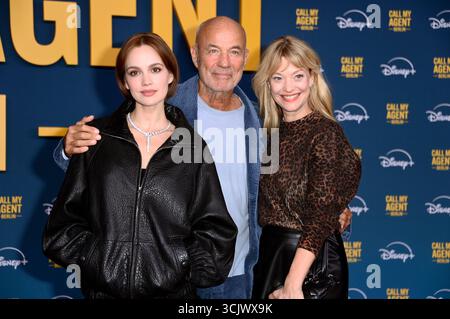 Emilia Schüle, Heiner Lauterbach und Heike Makatsch bei der Premiere der Disney+ serie "Call My Agent Berlin" im Colosseum Kino. Berlino, 08.09.2025 Foto Stock