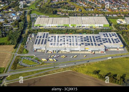 Vista aerea, zona industriale duisport logport IV, centro logistico Pogo con tetto solare, Chal-Tec Fulfillment GmbH, Lintfort, Kamp- Foto Stock