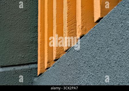 Pareti in gesso all'aperto, banister e scalinate a San Francisco, California Foto Stock