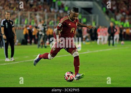 Maturin, Venezuela. 9 settembre 2025. Jhon Murillo del Venezuela durante la partita tra Venezuela e Colombia per il 18 ° turno delle qualificazioni FIFA 2026, al Maturin Monumental Stadium, a Maturin, Venezuela, il 9 settembre 2025. Foto: Alejandro Teran/DiaEsportivo/Alamy Live News crediti: DiaEsportivo/Alamy Live News Foto Stock