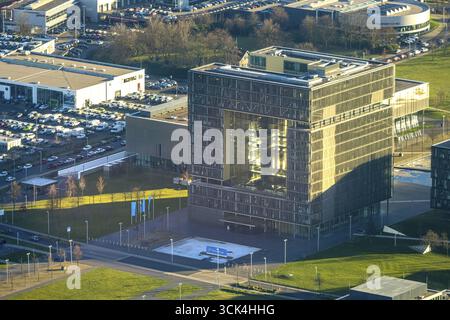 Vista aerea, sede centrale del quartiere thyssenkrupp, edificio Q1, West Quarter, Essen, Ruhr area, Renania settentrionale-Vestfalia, Germania, DE, Europa, He Foto Stock