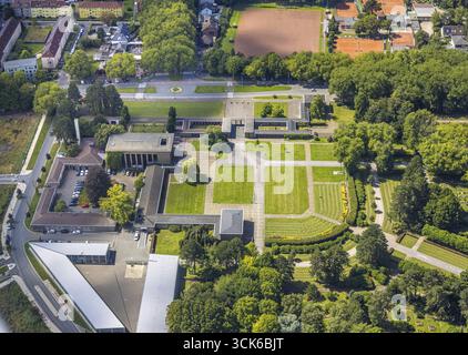 Vista aerea, sala lutto presso il cimitero principale, Altenbochum, Bochum, regione della Ruhr, Renania settentrionale-Vestfalia, Germania, luogo di sepoltura, DE, Europa, cimitero, m Foto Stock