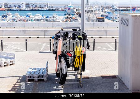 Porto di Tarifa con autobus Balearia Spagna settembre 2025 Foto Stock