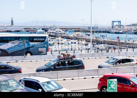 Porto di Tarifa con autobus Balearia Spagna settembre 2025 Foto Stock