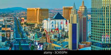 Aerial Las Vegas Strip Casino Resorts Downtown Panorama Golden Hour Foto Stock