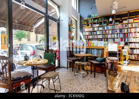 Little Tree Books and Coffee shop, Makrygianni, Atene, Grecia Foto Stock