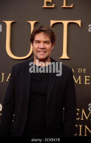 Madrid, Spagna. 15 agosto 2025. Juan Davila partecipa alla prima del film El Cautivo diretto da Alejandro Amenábar al Cine Callao di Madrid, Spagna, il 10 settembre 2025. Il film, interpretato da Julio Peña Fernández, Alessandro Borghi, Miguel Rellán, Fernando Tejero, Luna Berroa, Luis Callejo, José Manuel Poga, Albert Salazar, Juanma Muniagurria, Jorge Asín, Mohamed Said e Walid Charaf raccontano la storia della prigionia di Miguel de Cervantes ad Algeri nel 1575. Il film sarà distribuito nelle sale cinematografiche spagnole il 12 settembre. Crediti: CORDON PRESS/Alamy Live News Foto Stock