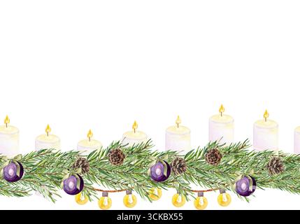 Pino ramifica la ghirlanda con candele, coni, ornamenti, luci incandescenti. Sfondo senza cuciture ad acquerello isolato su bianco, ideale per i biglietti di Natale Foto Stock
