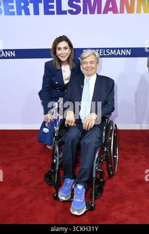 Alexandra von Rehlingen und Matthias Prinz bei der BERTELSMANN Sommerparty a Berlino AM 11.09.2025 *** Alexandra von Rehlingen e Matthias Prinz alla festa estiva BERTELSMANN a Berlino l'11 09 2025 Foto Stock