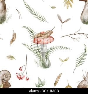 Motivo ad acquerello senza cuciture con funghi, felci e frutti di bosco. Illustrazione di sfondo con piante agariche e boschive mosche per carta da imballaggio stagionale. Sfondo con funghi e lumache per tessuti. Foto Stock