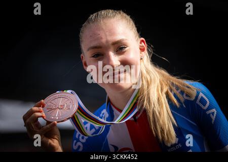 La biker ceca Barbora Bukovska ha vinto la medaglia di bronzo nella gara femminile junior ai Campionati mondiali di sci di montagna a Crans-Montana, Foto Stock
