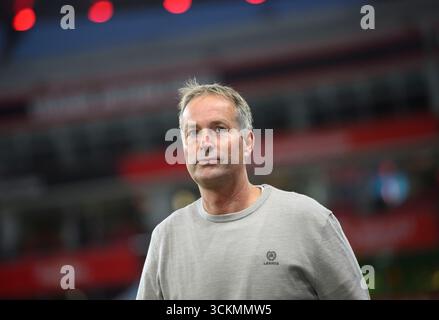 Leverkusen, Germania. 12 settembre 2025. Allenatore Kasper Hjulmand (Bayer Leverkusen) Football 1. Bundesliga, 3.Matchday, Bayer 04 Leverkusen - Eintracht Francoforte, il 12 settembre 2025, a Leverkusen, Germania. #Le normative DFL vietano qualsiasi uso di fotografie come sequenze di immagini e/o quasi-video # credito: dpa/Alamy Live News Foto Stock