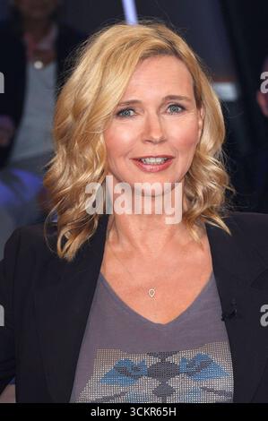 Veronica Ferres bei der Aufzeichnung der NDR Talk Show im NDR Fernsehstudio Lokstedt. Amburgo, 12.09.2025 *** Veronica Ferres alla registrazione del talk show NDR nello studio televisivo NDR Lokstedt Amburgo, 12 09 2025 foto:xH.xHartmannx/xFuturexImagex ndr talk1209 5933 Foto Stock