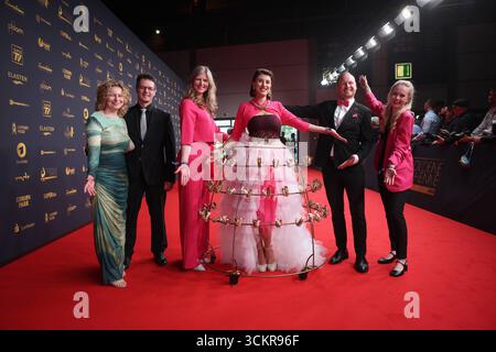 Goldene Henne 2025 Roter Teppich Roter Teppich Sponsor Goldene Henne 2025, 12.09.2025, Lipsia *** Goldene Henne 2025 Red Carpet Sponsor Goldene Henne 2025, 12 09 2025, Lipsia Copyright: XEventpressxFuhrx Foto Stock
