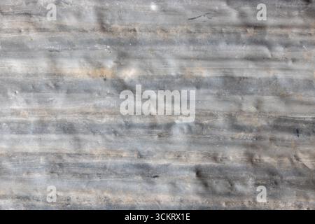 Struttura industriale con superficie piatta in lamiera di alluminio Foto Stock