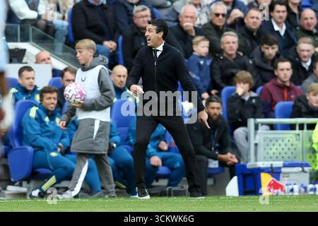 Liverpool, Regno Unito. 13 settembre 2025. Unai Emery, il direttore dell'Aston Villa grida al quarto ufficiale Andrew Kitchen (non nella foto). Partita di Premier League, Everton contro Aston Villa all'Hill Dickinson Stadium di Liverpool sabato 13 settembre 2025. Questa immagine può essere utilizzata solo per scopi editoriali. Solo per uso editoriale, foto di Chris Stading/Andrew Orchard fotografia sportiva/Alamy Live news credito: Andrew Orchard fotografia sportiva/Alamy Live News Foto Stock