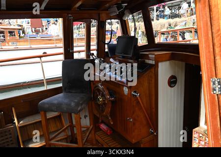 Motor Yacht Hilfranor - una piccola nave di Dunkerque ormeggiata nel molo di St Katherine a Londra per il Classic Boat Festival Foto Stock