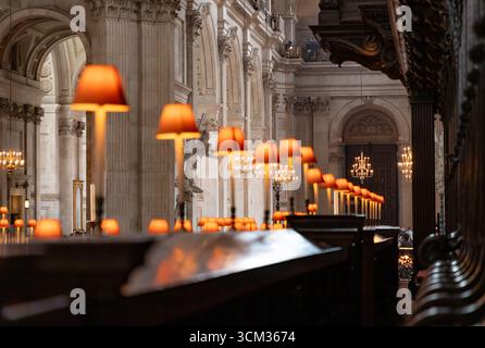Una foto della Quire all'interno della Cattedrale di St. Paul, a Londra. Foto Stock
