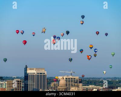 Boise Balloon Festival sopra lo skyline Foto Stock