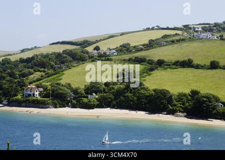 Ripresa aerea di una spiaggia, Salcombe, Devon, Inghilterra, Regno Unito Foto Stock