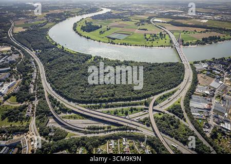 Vista aerea, Uedesheimer Rheinbogen e autostrada A46 uscita Bilk, nonché il ponte Fleher e la foresta Fleher sul fiume Reno nel distretto di Flehe in Foto Stock