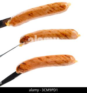 Set di raccolta di mani umane che tengono una salsiccia con un coltello isolato su uno sfondo bianco. Festival dell'Oktoberfest Foto Stock