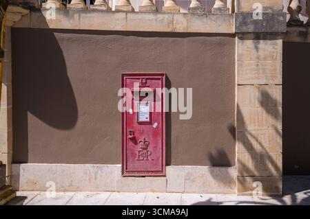 L'isola mediterranea di Malta e in particolare Mellieha, una città nel nord del paese sulla costa. Foto Stock