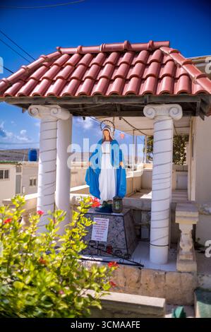 L'isola mediterranea di Malta e in particolare Mellieha, una città nel nord del paese sulla costa. Foto Stock