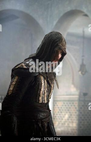 Assassin's Creed è un film di fantascienza del 2016 basato sul franchise di videogiochi pubblicato da Ubisoft. Il film è diretto da Justin Kurzel, scritto da Michael Lesslie, Adam Cooper e Bill Collage, ed è interpretato da Michael Fassbender (che ha anche prodotto), così come Marion Cotillard, Jeremy Irons, Brendan Gleeson, Charlotte Rampling e Michael K. Williams. Foto Stock