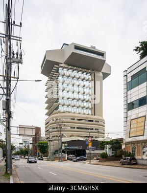 Haus Nowhere Gentle Monster store si trova a Seongsu-dong, Seoul, Corea. Un nuovo concept shop al centro della rivoluzione creativa di Seoul Foto Stock
