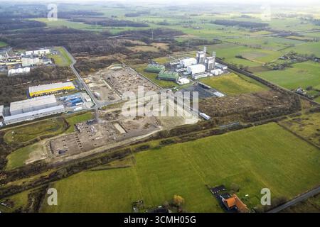 Vista aerea della centrale a gas Trianel Hamm con cantiere per il centro di distribuzione Douglas e il cantiere Hines nel distretto di Uentrop in Foto Stock