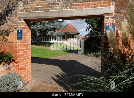 giardino del santuario di nostra signora, little walsingham, nord di norfolk, inghilterra Foto Stock