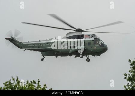 Londra, Regno Unito. 17 settembre 2025. La sicurezza è stretta a Winfield House, la residenza dell'ambasciatore americano a Regents Park, per la seconda visita di stato del presidente Donald Trump a Londra. Crediti: Guy Bell/Alamy Live News Foto Stock