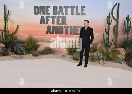 Harleston, Regno Unito. 16 settembre 2025. Londra, Regno Unito - 16 settembre 2025 Leonardo DiCaprio alla premiere di Londra di una battaglia dopo l'altra a Odeon Luxe Leicester Square, Londra, Inghilterra. CAP/JOR © JOR/Capital Pictures credito: Capital Pictures/Alamy Live News Foto Stock