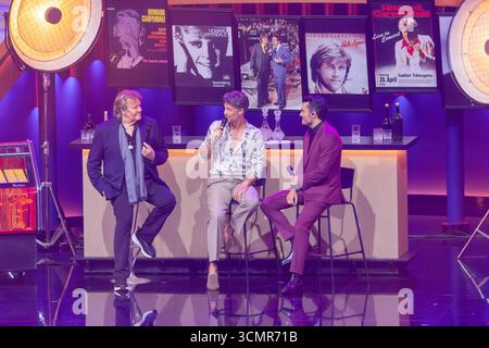 Dortmund Wayne Carpendale mit Giovanni Zarrella und Seinem Vater Howard Carpendale bei der Aufzeichnung der ZDF Fernsehshow die Giovanni Zarrella spettacolo AM 19.08.2025 a Dortmund Wayne Carpendale mit Giovanne Zarrella und Seinem Vater Howard Carpendale bei der Aufzeichnung der ZDF Fernsehshow Die Giovanni Zarrella Show AM 19.08.2025 a Dortmund *** Dortmund Wayne Carpendale con Giovanni Zarrella e suo padre Howard Carpendale alla registrazione dello show televisivo della ZDF Die Giovanni Zarrella Show il 19 08 2025 a Dortmund Wayne Carpendale con Giovanne Zarrella e suo padre Howard Carpendale al Foto Stock