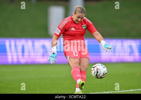 Deinze, Belgio. 17 settembre 2025. Portiere Anthi Papakonstantinou (13) di Aris, nella foto durante una partita di calcio femminile tra RSC Anderlecht Women e Aris Limassol FC nel primo turno di qualificazione della stagione 2025-2026 della UEFA Womens Europa Cup, mercoledì 17 settembre 2025 a Deinze, Belgio. Crediti: Sportpix/Alamy Live News Foto Stock