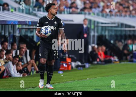 Torino, Italia. 16 settembre 2025. Weston McKennie della Juventus FC visto in azione durante la fase di UEFA Champions League 2025/26 - Matchday1 partita di calcio tra Juventus FC e Borussia Dortmund all'Allianz Stadium crediti: dpa/Alamy Live News Foto Stock