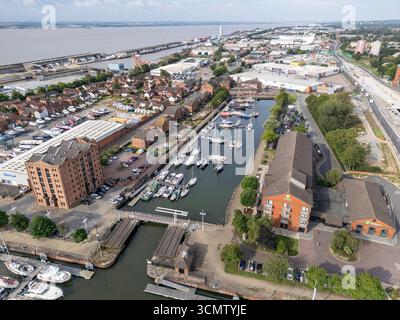 Vista aerea del porto turistico di Railway Dock nel centro di Kingston upon Hull (HU1), Regno Unito. Foto Stock