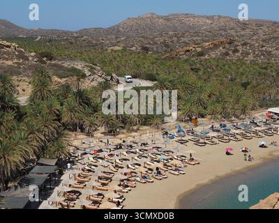 La spiaggia di Vai a Creta, in Grecia, ha una foresta di palme molto grande. Divenne famoso quando negli anni '1970 fu girato qui uno spot pubblicitario. Foto Stock